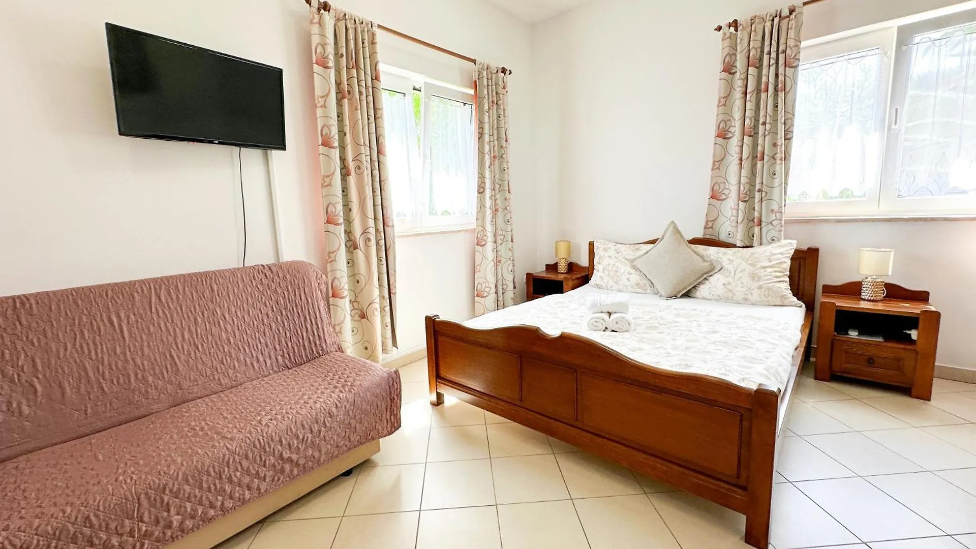 Sunside Apartments Pula